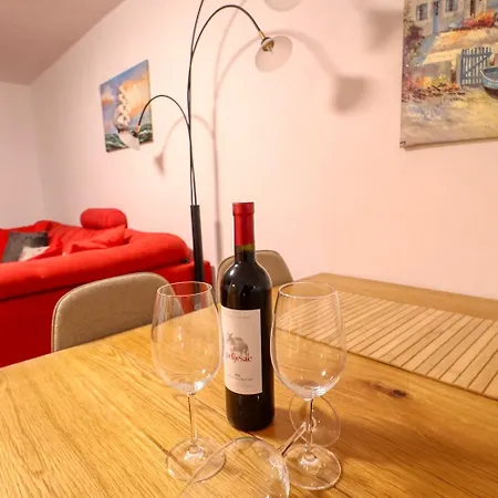 Rocky Apartment